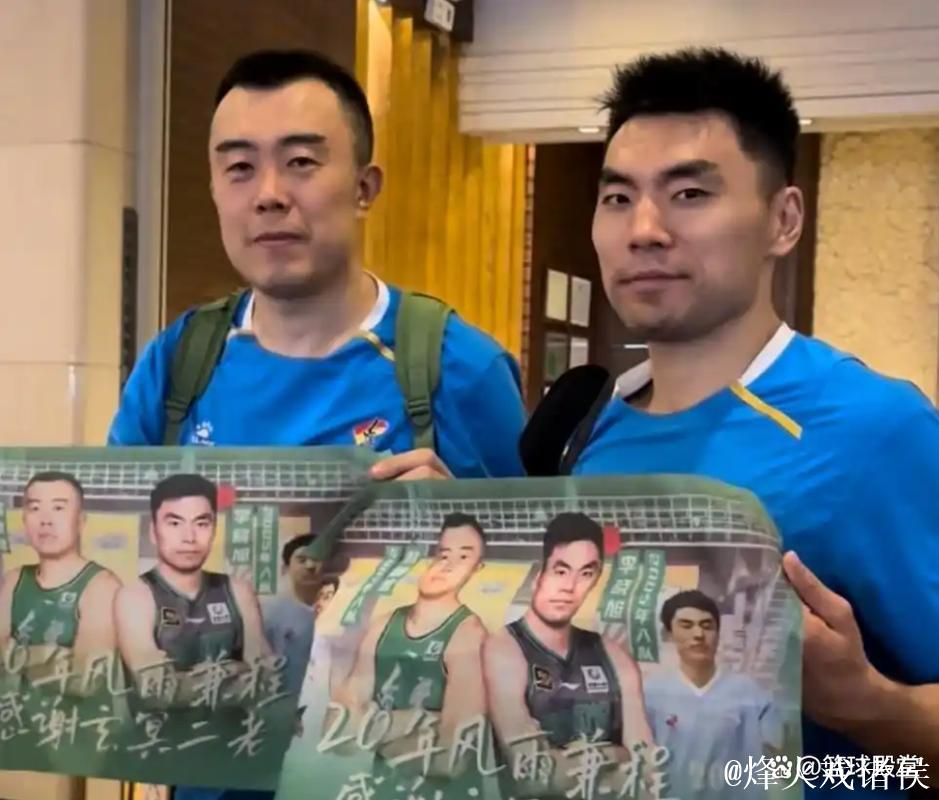 突发！韩德君暂不希望举行退役仪式，或与李晓旭一起举办？