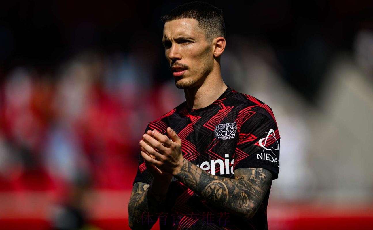 西媒：皇马考虑引进格里马尔多 填补左后卫短板